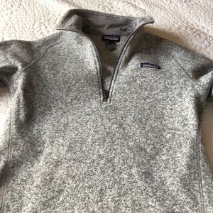 Woman’s Patagonia 3 quarter zip, gray, medium